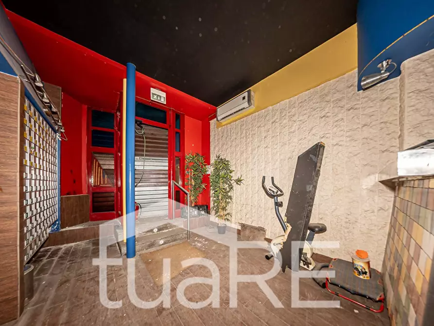 Immagine 8 di Negozio in vendita  in Via Labicana a Roma