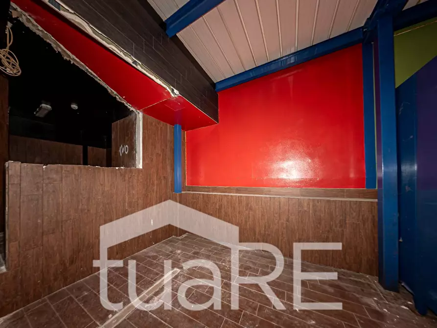 Immagine 20 di Negozio in vendita  in Via Labicana a Roma