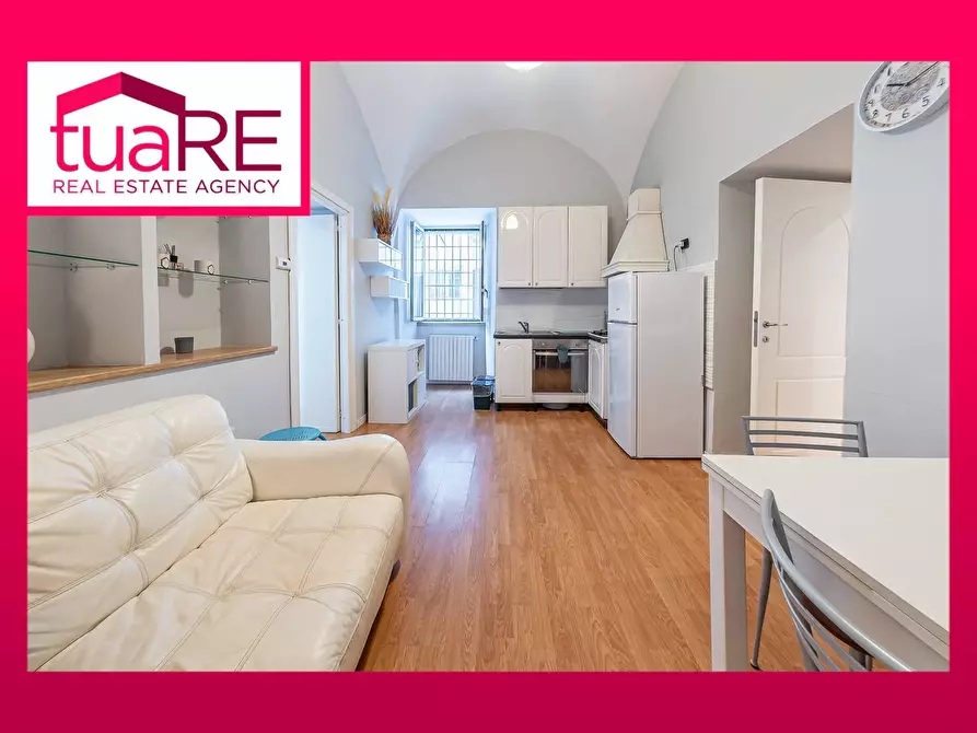 Immagine 1 di Appartamento in vendita  in Via Marmorata a Roma