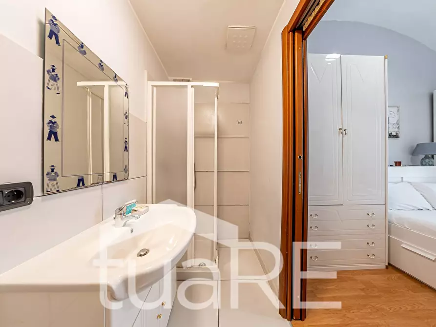 Immagine 14 di Appartamento in vendita  in Via Marmorata a Roma