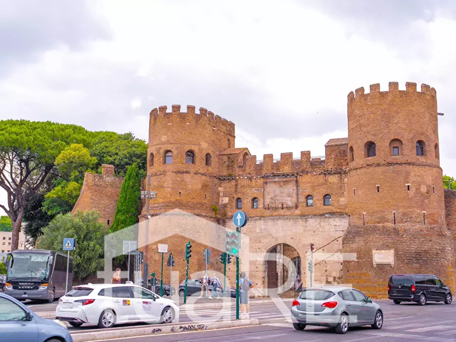 Immagine 18 di Appartamento in vendita  in Via Marmorata a Roma