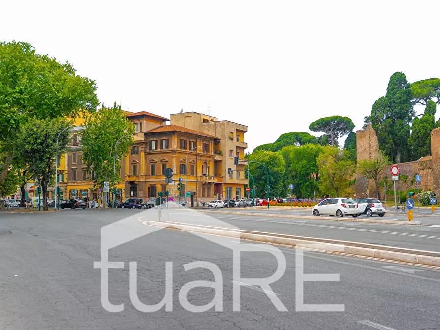Immagine 23 di Appartamento in vendita  in Via Marmorata a Roma