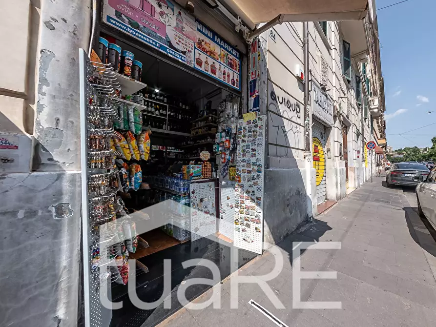Immagine 4 di Negozio in vendita  in Via Labicana a Roma