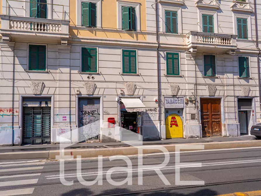 Immagine 8 di Negozio in vendita  in Via Labicana a Roma
