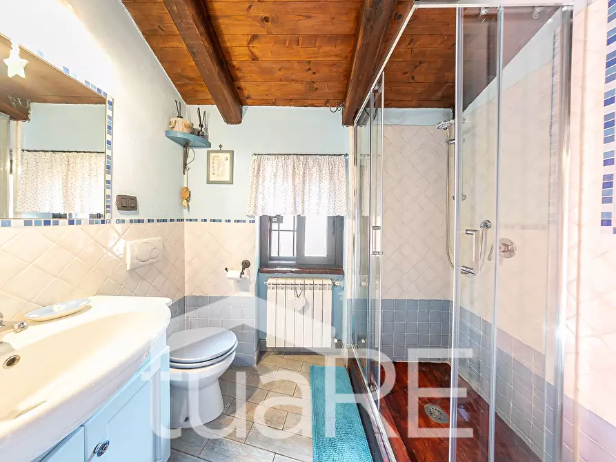 Immagine 8 di Villa in vendita  in Via Dei Fabi a Roma