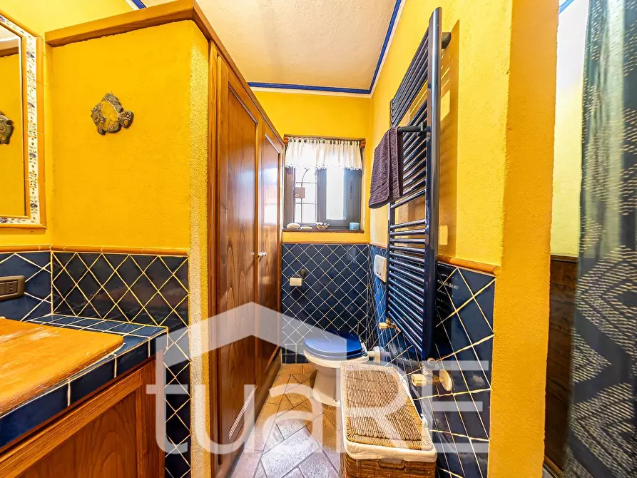 Immagine 22 di Villa in vendita  in Via Dei Fabi a Roma