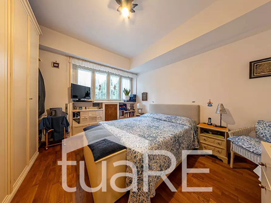 Immagine 2 di Appartamento in vendita  in Via Cesare Majoli a Roma