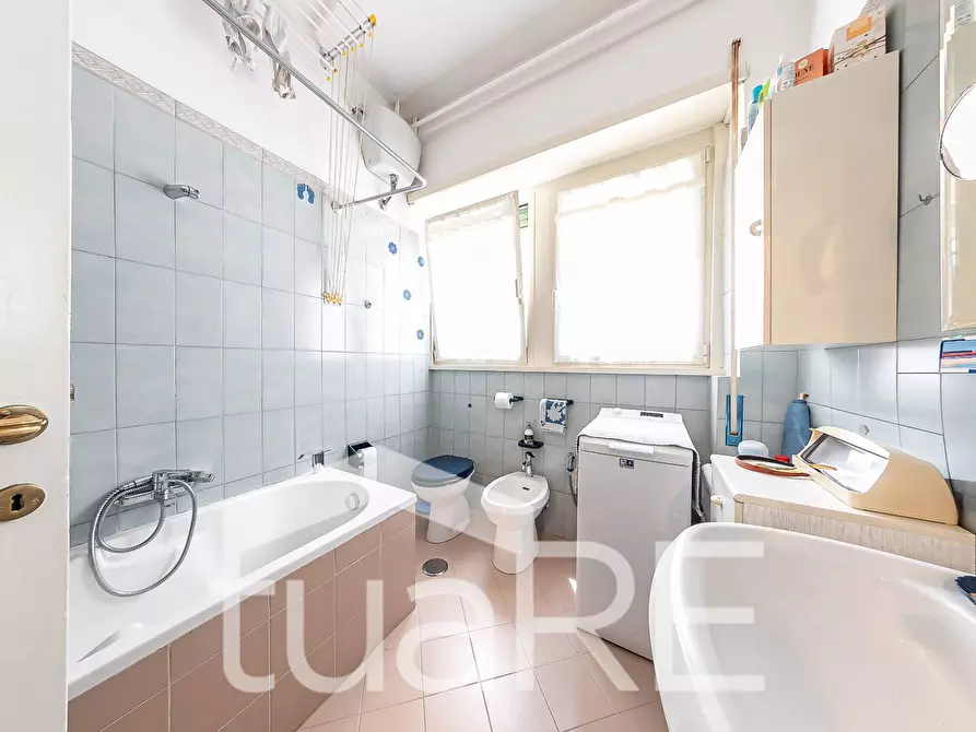 Immagine 11 di Appartamento in vendita  in Via Cesare Majoli a Roma