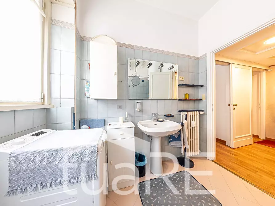 Immagine 12 di Appartamento in vendita  in Via Cesare Majoli a Roma