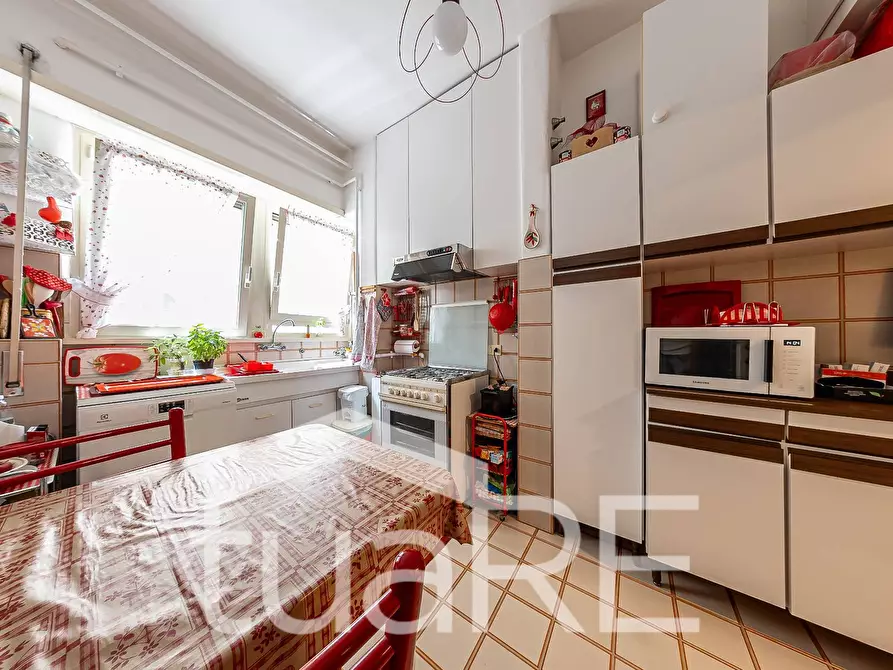 Immagine 15 di Appartamento in vendita  in Via Cesare Majoli a Roma