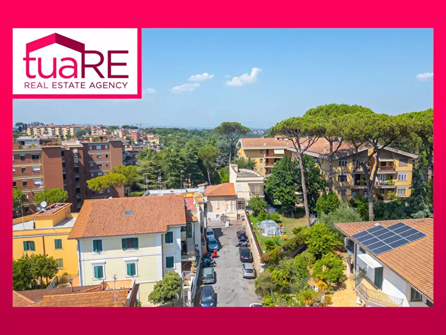 Immagine 1 di Magazzino in vendita  in Via Della Tenuta Di Sant'agata a Roma