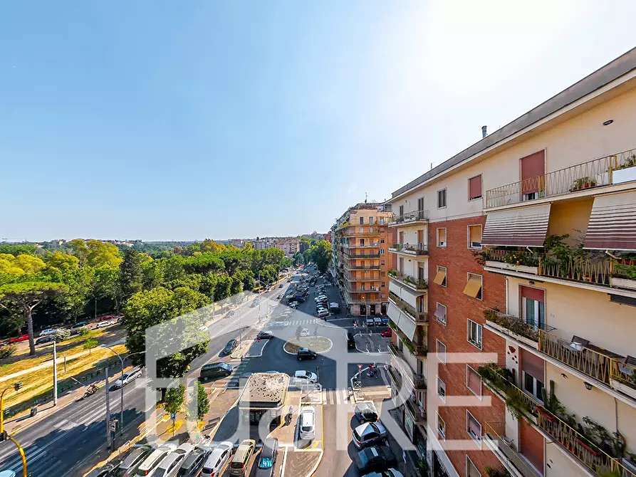 Immagine 11 di Appartamento in vendita  in Via Nomentana Nuova a Roma