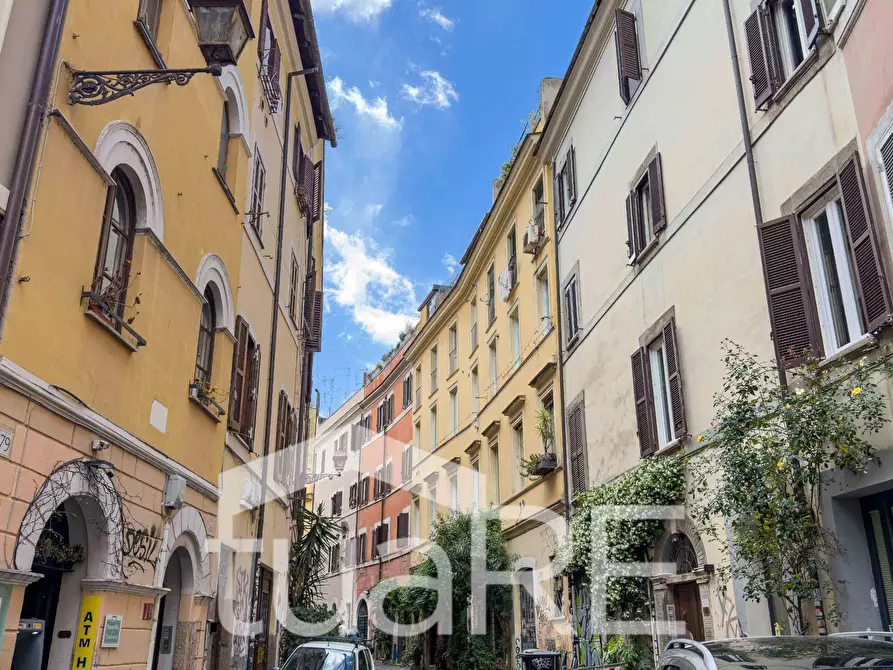 Immagine 18 di Appartamento in vendita  in Vicolo Dell' Arcaccio a Roma