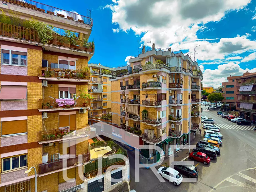 Immagine 28 di Appartamento in vendita  in Via Pio Foa' a Roma