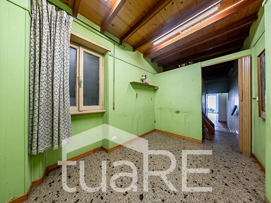 Immagine 4 di Negozio in vendita  in Via Baldo Degli Ubaldi a Roma