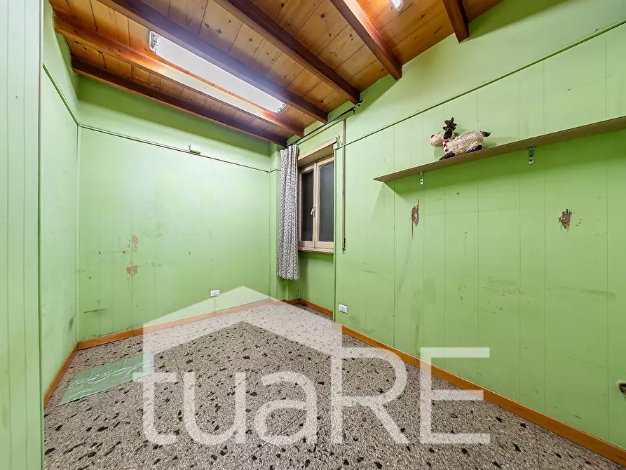 Immagine 6 di Negozio in vendita  in Via Baldo Degli Ubaldi a Roma