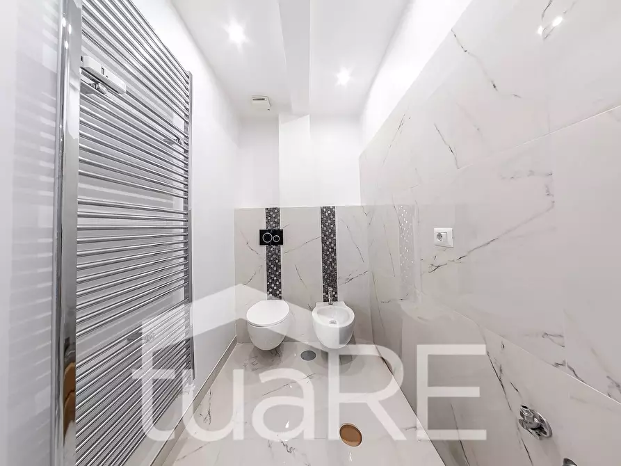 Immagine 9 di Appartamento in vendita  in Via Giovanni Devich a Roma