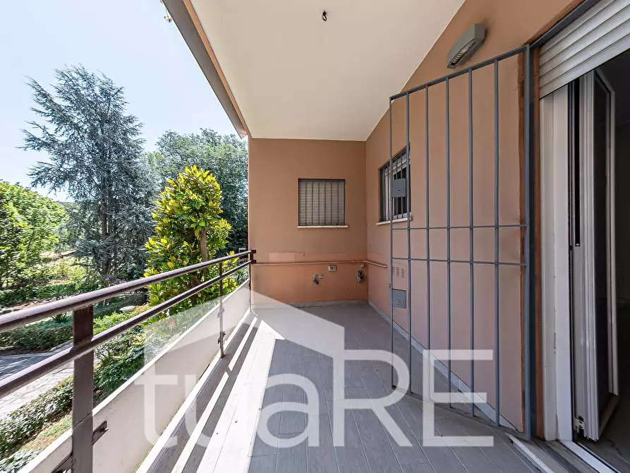 Immagine 30 di Appartamento in vendita  in Via Giovanni Devich a Roma