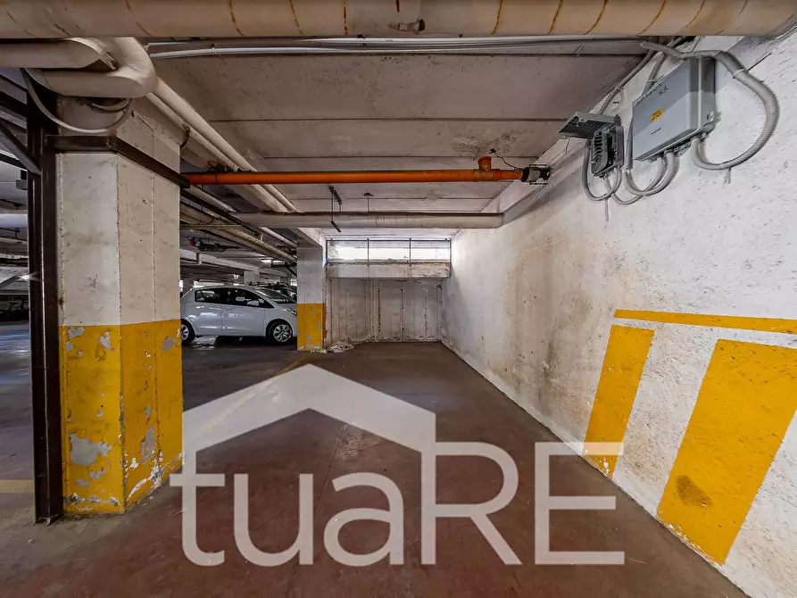 Immagine 36 di Appartamento in vendita  in Via Giovanni Devich a Roma