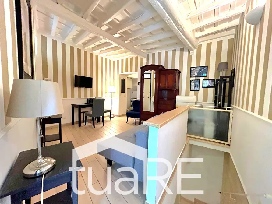 Immagine 8 di Appartamento in vendita  in Vicolo Della Campanella a Roma