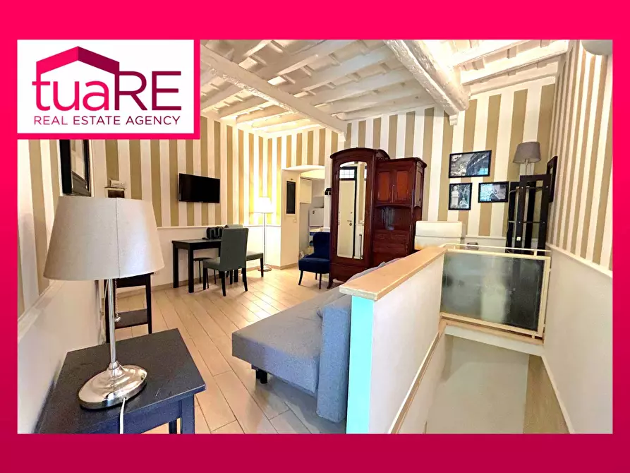 Immagine 1 di Appartamento in vendita  in Vicolo Della Campanella a Roma