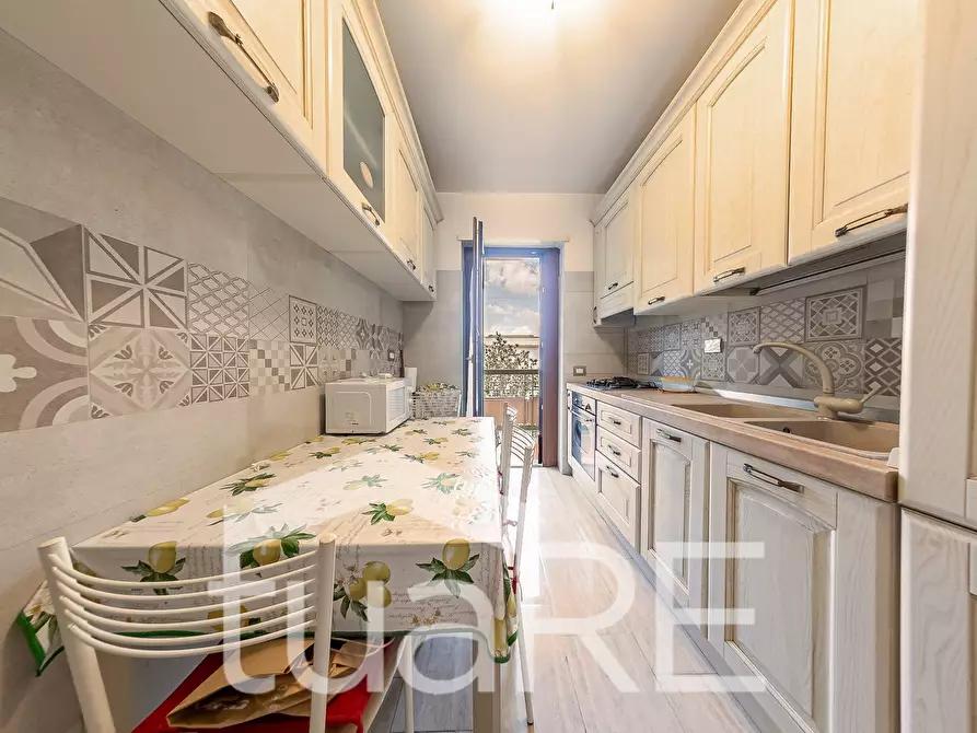 Immagine 6 di Appartamento in vendita  in Via Al Sesto Miglio a Roma