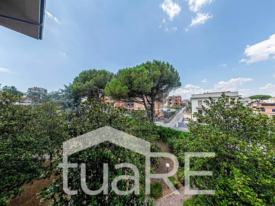 Immagine 15 di Appartamento in vendita  in Via Al Sesto Miglio a Roma