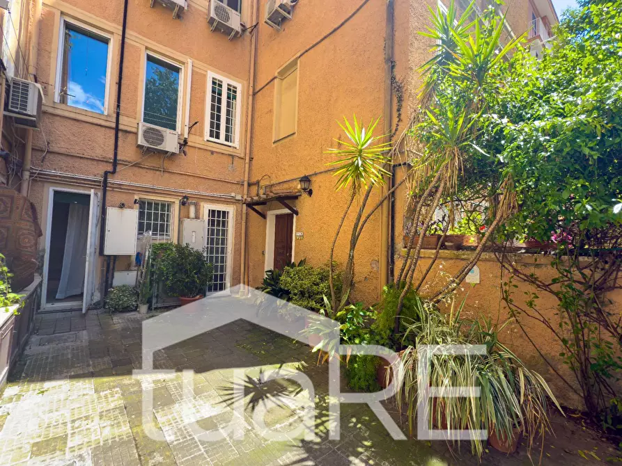 Immagine 13 di Appartamento in vendita  in Via Felice Cavallotti a Roma