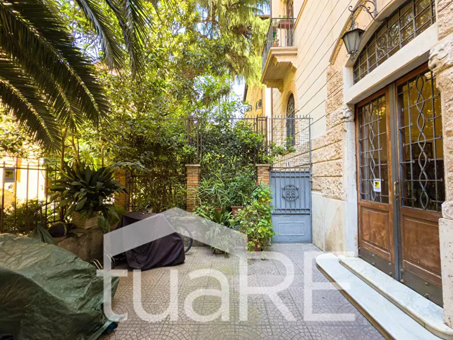 Immagine 10 di Appartamento in vendita  in Via Savoia a Roma