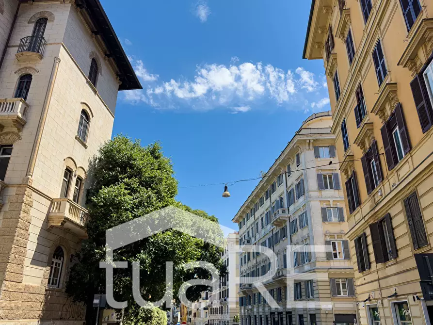 Immagine 18 di Appartamento in vendita  in Via Savoia a Roma