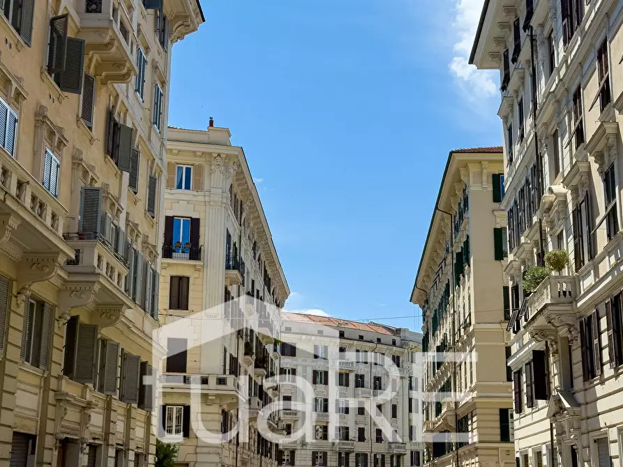 Immagine 19 di Appartamento in vendita  in Via Savoia a Roma