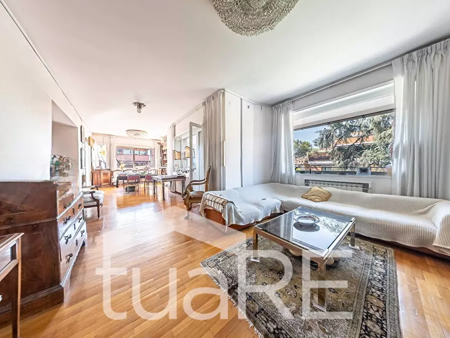 Immagine 6 di Attico in vendita  in Via Della Farnesina a Roma