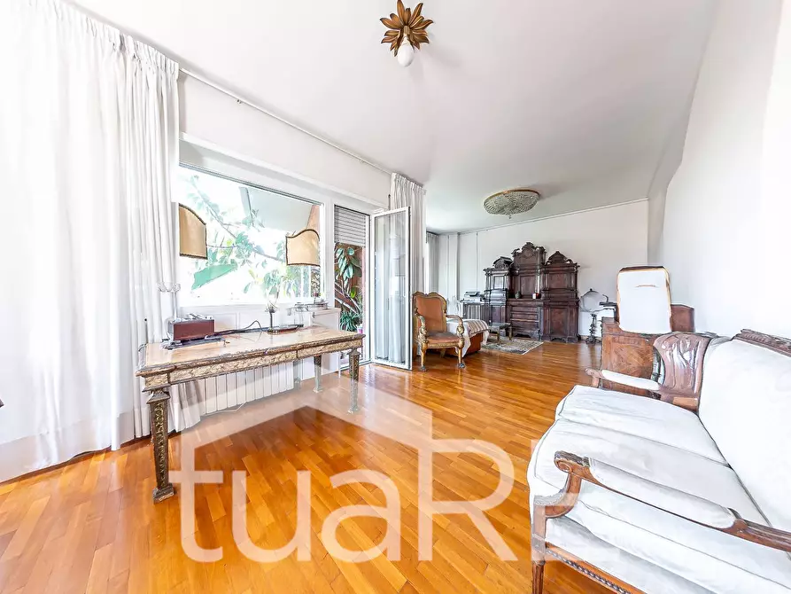 Immagine 7 di Attico in vendita  in Via Della Farnesina a Roma