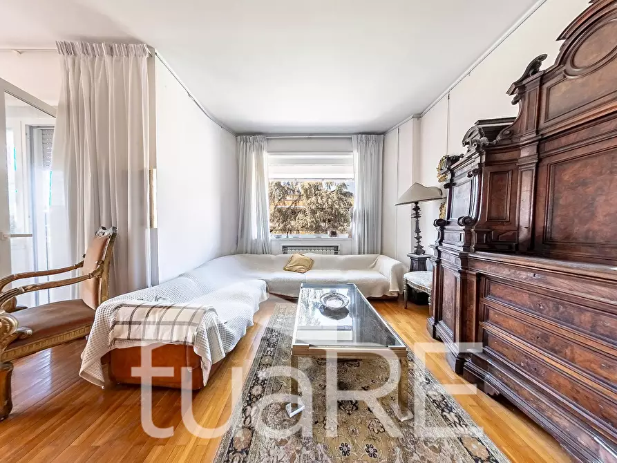 Immagine 9 di Attico in vendita  in Via Della Farnesina a Roma