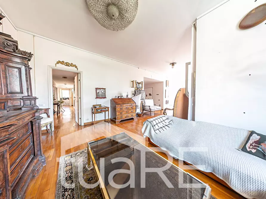 Immagine 10 di Attico in vendita  in Via Della Farnesina a Roma