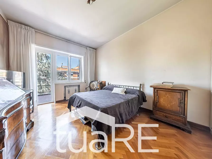 Immagine 16 di Attico in vendita  in Via Della Farnesina a Roma