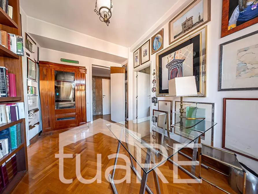 Immagine 34 di Attico in vendita  in Via Della Farnesina a Roma