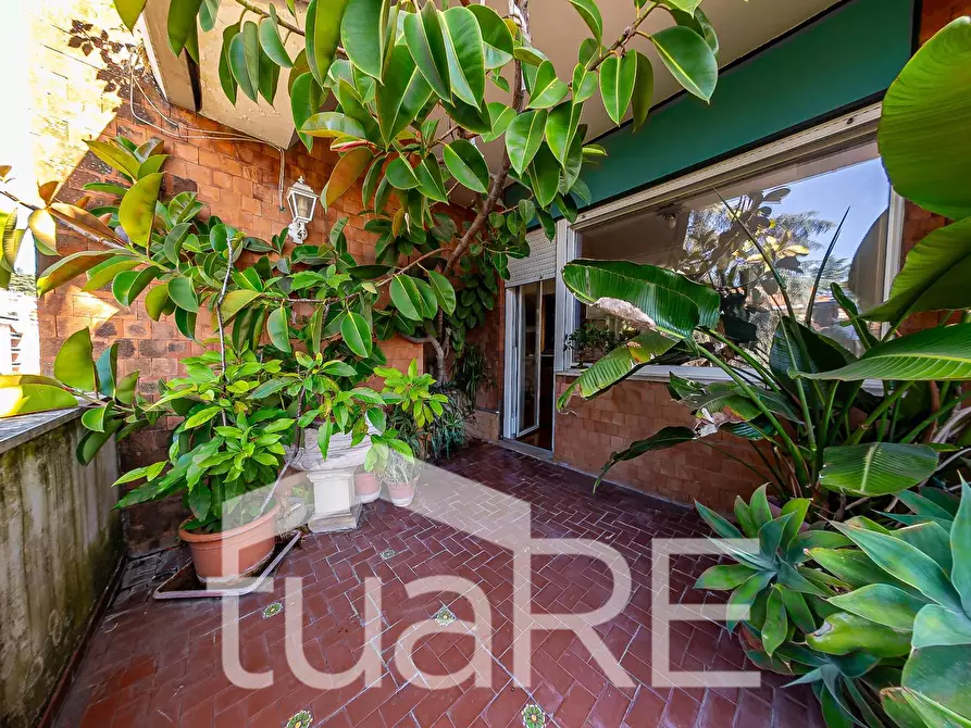 Immagine 38 di Attico in vendita  in Via Della Farnesina a Roma