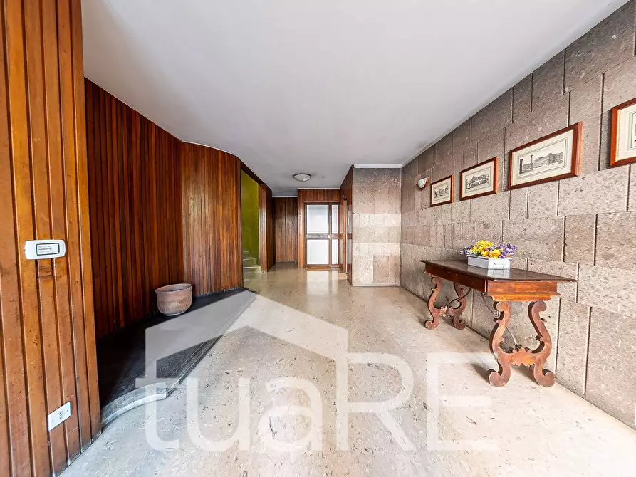 Immagine 44 di Attico in vendita  in Via Della Farnesina a Roma