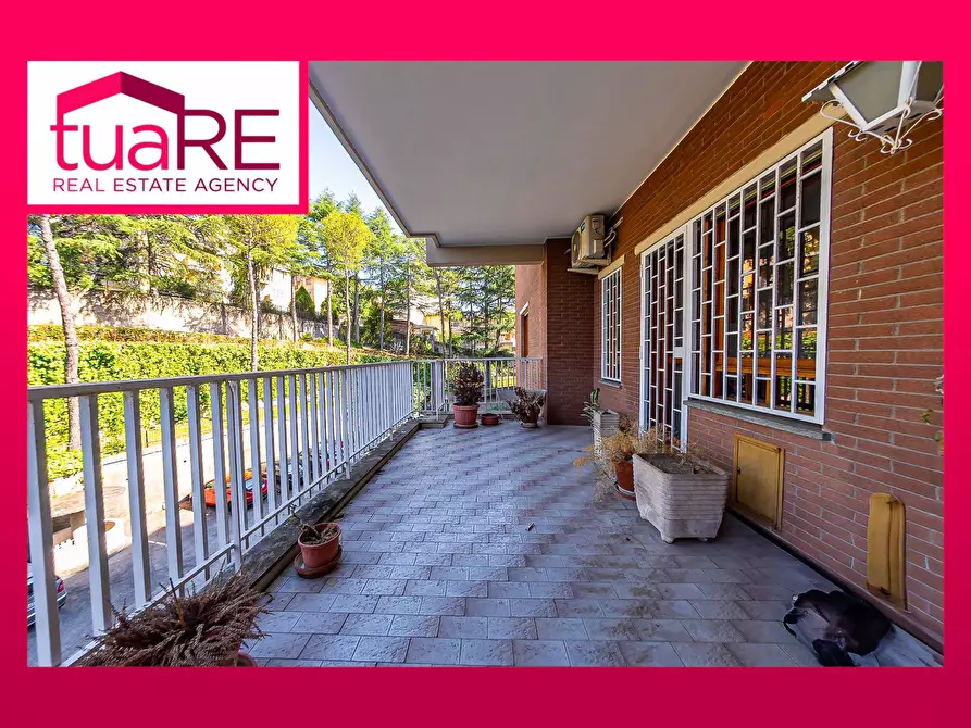 Immagine 1 di Appartamento in vendita  in Via Giuseppe Taverna a Roma