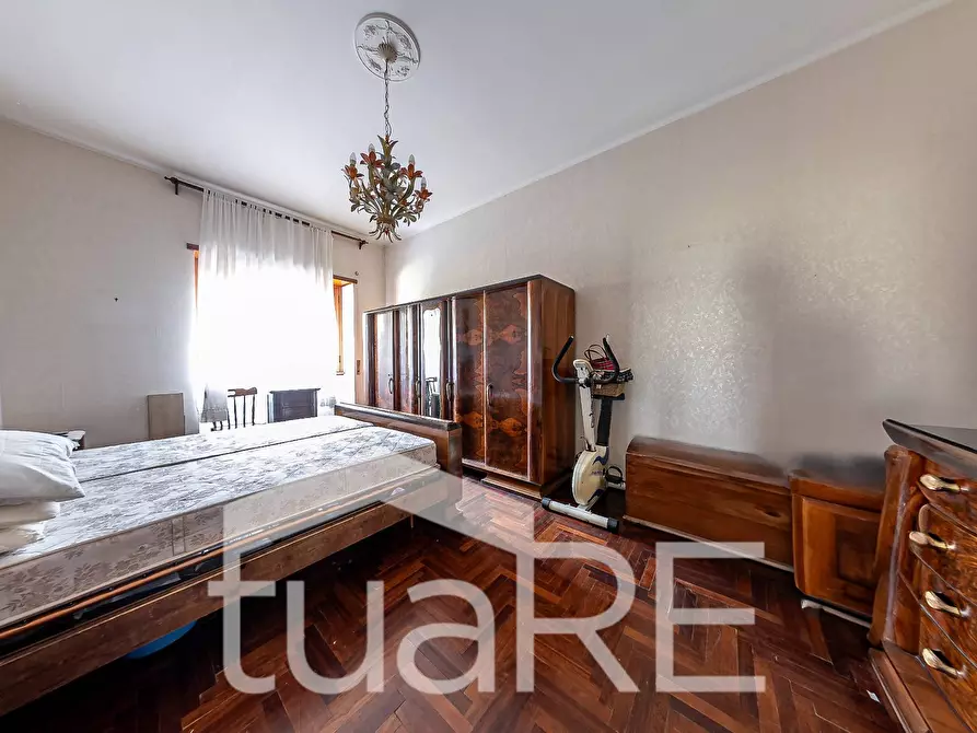 Immagine 8 di Appartamento in vendita  in Via Giuseppe Taverna a Roma