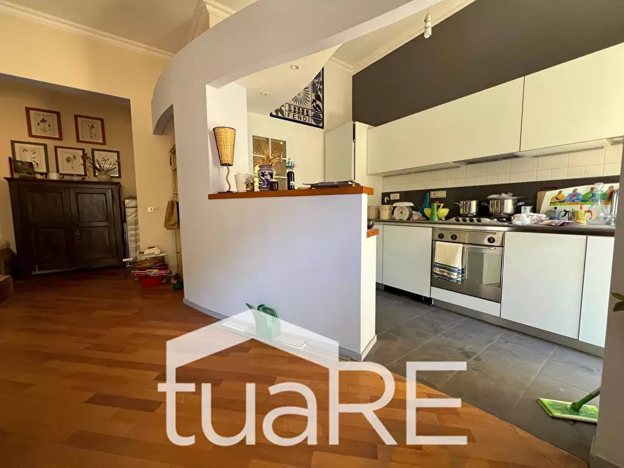 Immagine 5 di Appartamento in vendita  in Via Cremona a Roma