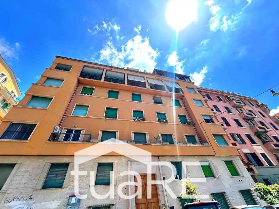 Immagine 18 di Appartamento in vendita  in Via Cremona a Roma