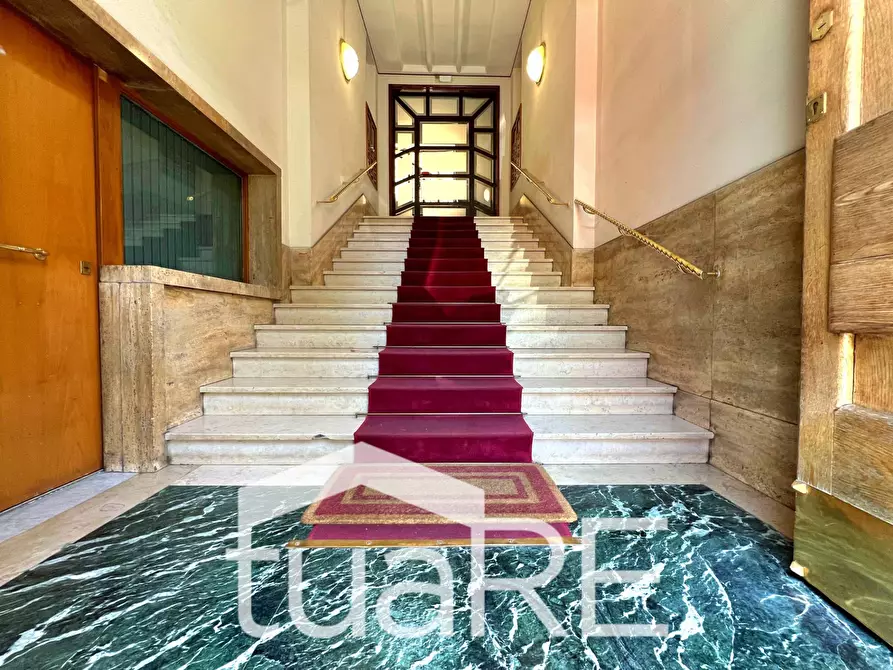 Immagine 19 di Appartamento in vendita  in Via Cremona a Roma