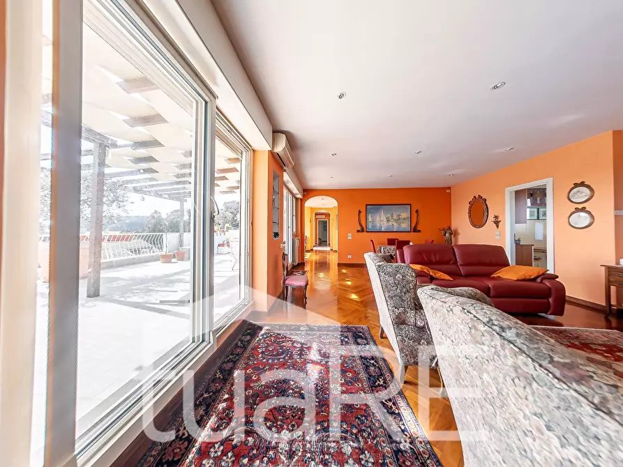 Immagine 22 di Attico in vendita  in Via Dei Colli Della Farnesina a Roma