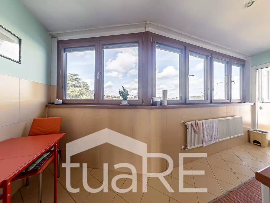 Immagine 30 di Attico in vendita  in Via Dei Colli Della Farnesina a Roma