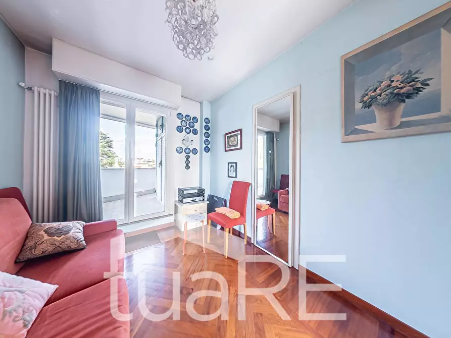 Immagine 34 di Attico in vendita  in Via Dei Colli Della Farnesina a Roma