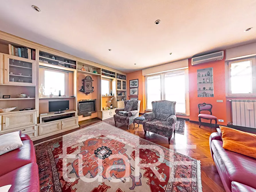 Immagine 44 di Attico in vendita  in Via Dei Colli Della Farnesina a Roma