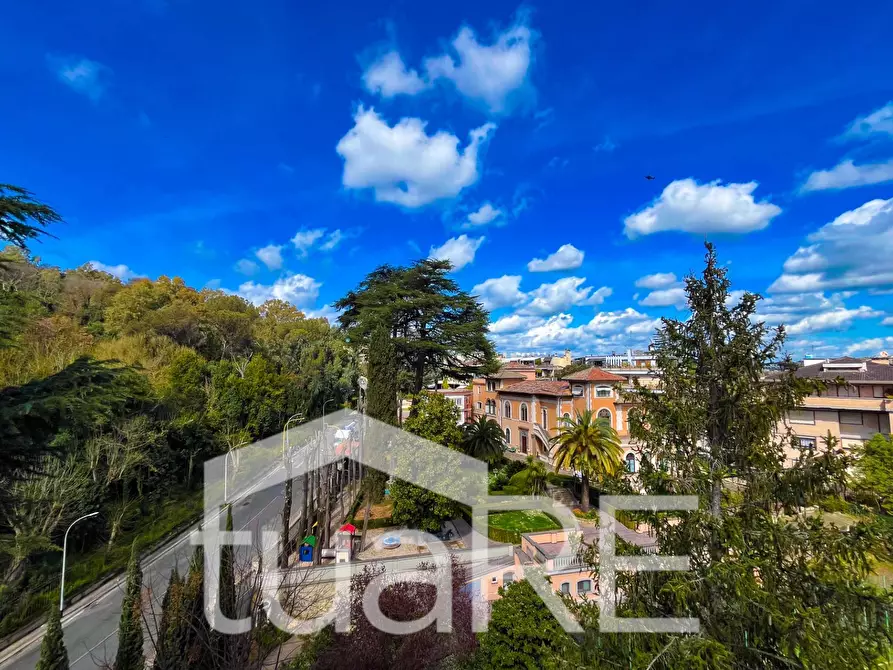 Immagine 48 di Attico in vendita  in Via Dei Colli Della Farnesina a Roma