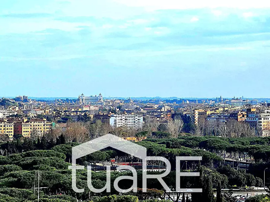 Immagine 58 di Attico in vendita  in Via Dei Colli Della Farnesina a Roma